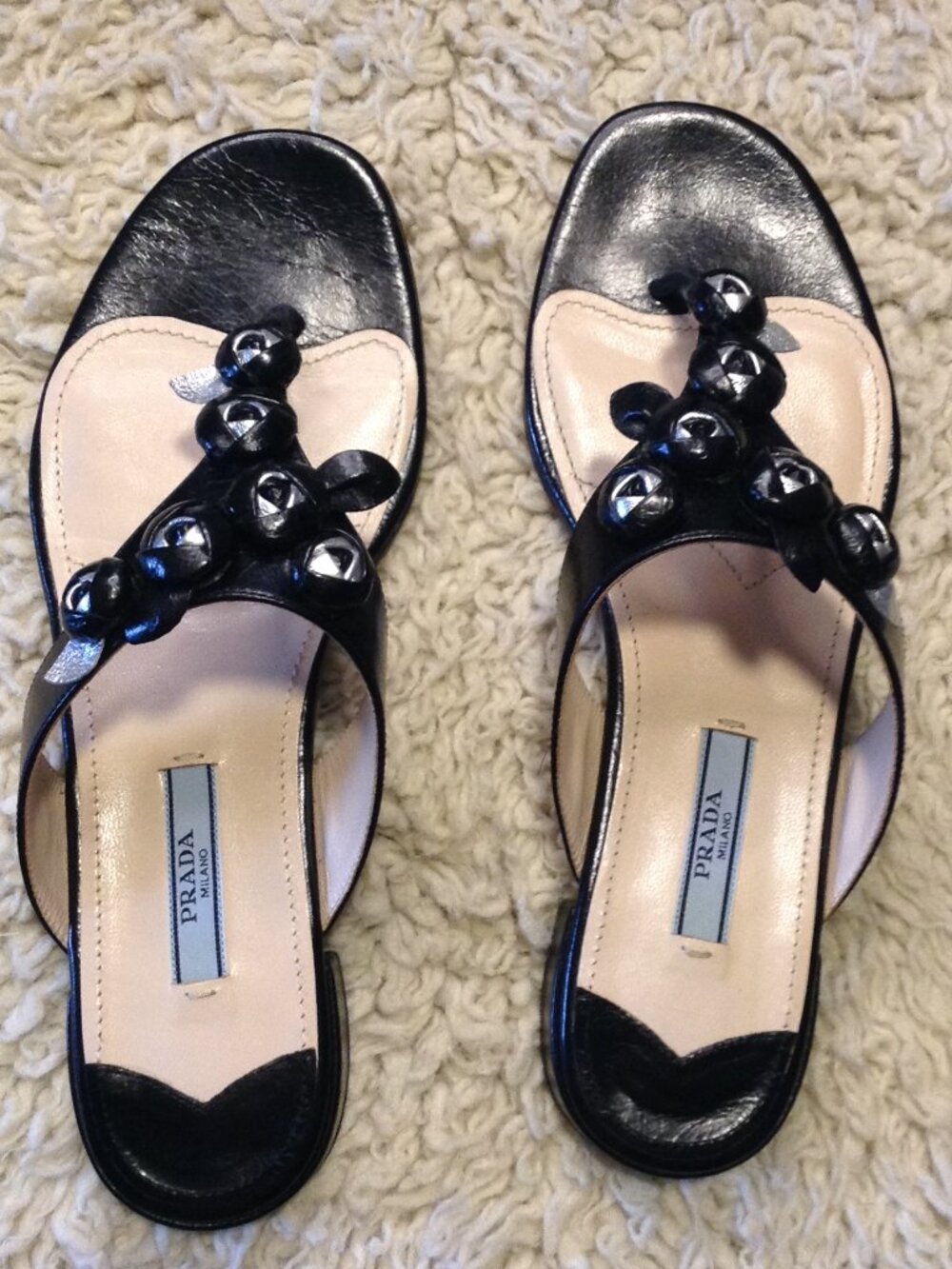 VTG Prada Leather Sandals w/Silver & Black Rosettes "6.5" Thongs Classic Chic